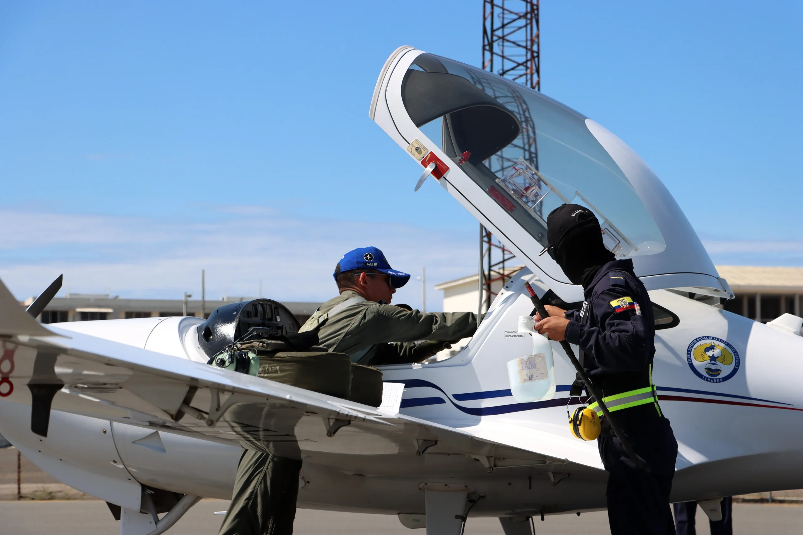 Tecnologia Superior en Mecanica Aeronautica 1 scaled